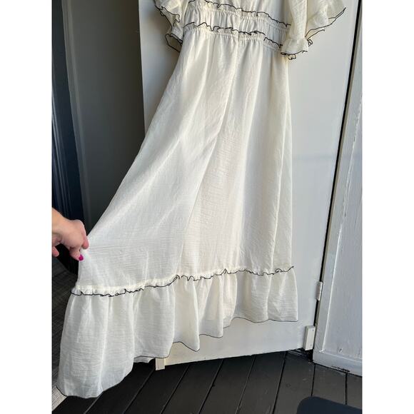 INDIKAH Cream Kathlene Flutter Sleeves Maxi Prairie Boho Dress $110 PLUS XXL NWT - Picture 7 of 16